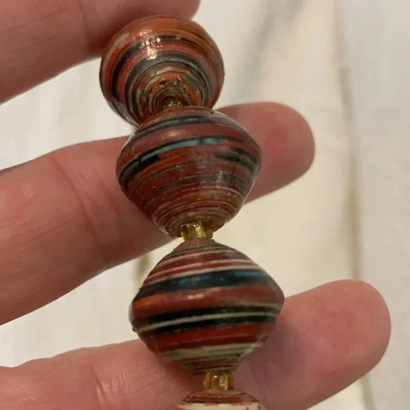 Bead  for Life - necklace made in Uganda - Picture 6 of 6